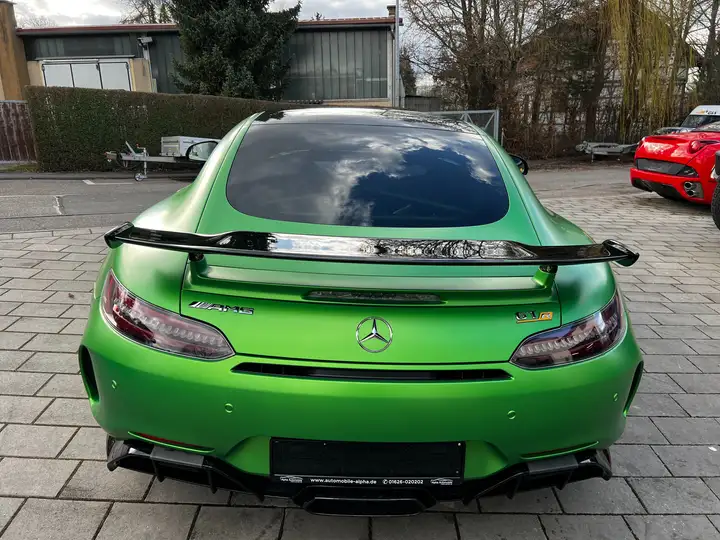 Mercedes Benz AMG GTR - Imagen 6