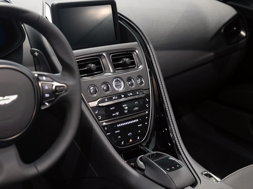 Aston Martin  DB11 Volante - Imagen 6