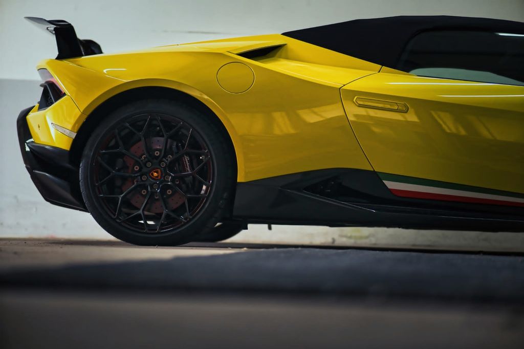 Lamborghini  Huracan Performance Spyder - Imagen 4