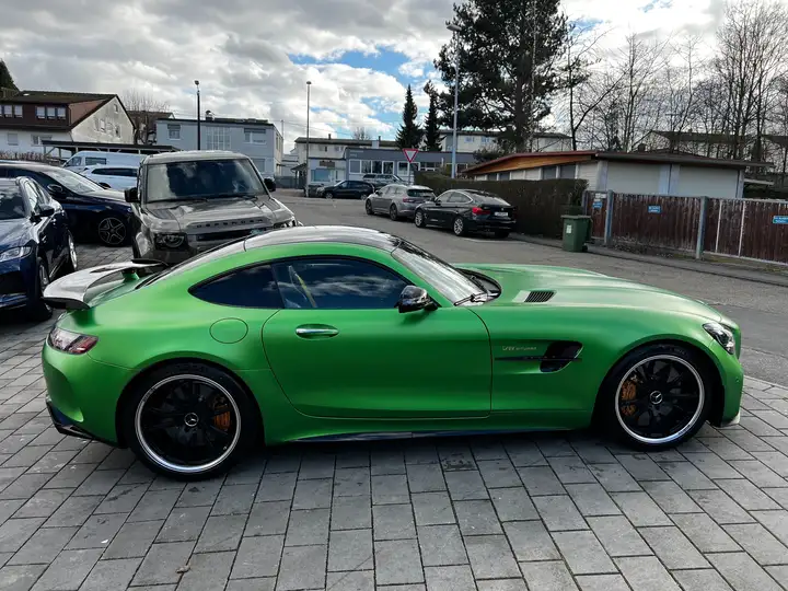 Mercedes Benz AMG GTR - Imagen 4