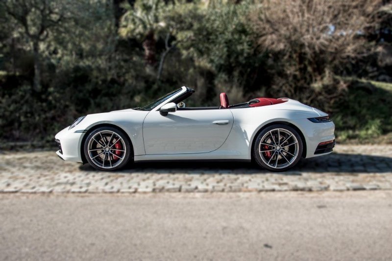 Porsche 992 Carrera 4S Cabrio - Imagen 4