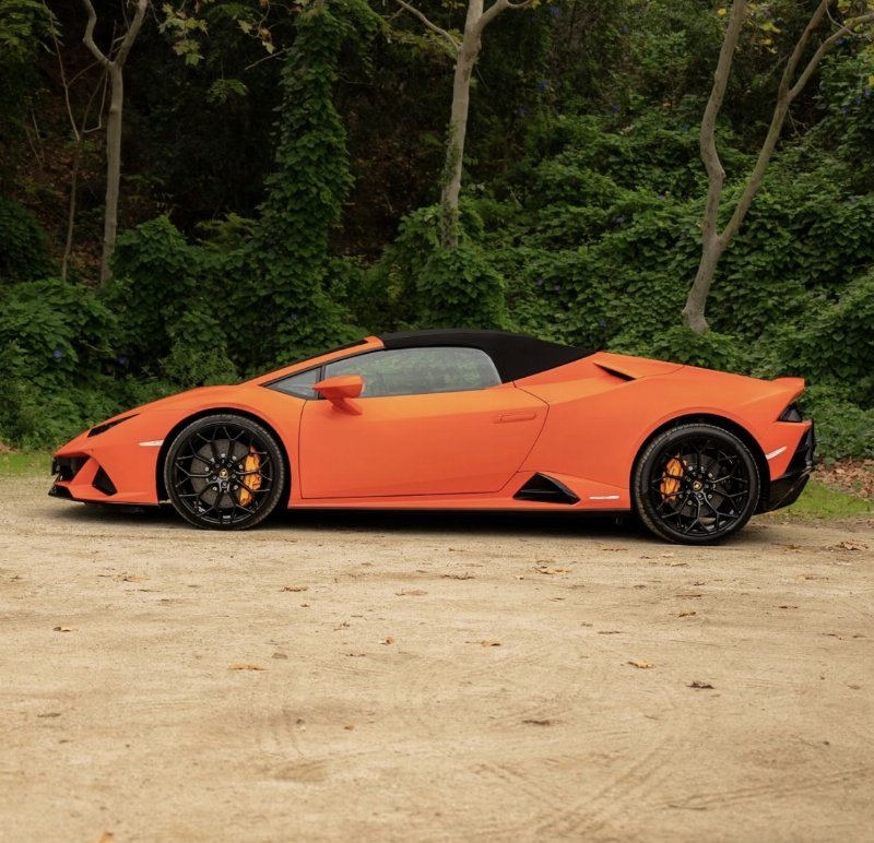 Lamborghini Huracán EVO Spyder Orange