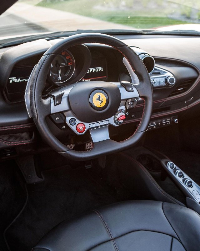 Ferrari F8 Spider - Imagen 4